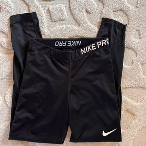 Women’s Nike Pro leggings size medium
